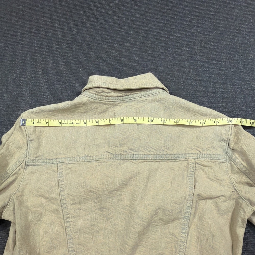 NWOT Guess Cropped Denim Jacket Embossed G Logo Size Medium Button - Picture 10 of 11